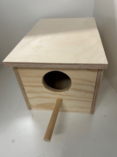 Deluxe 12mm Ply Small Parrot Nest box Deluxe 12mm Ply Small Parrot Nest box
